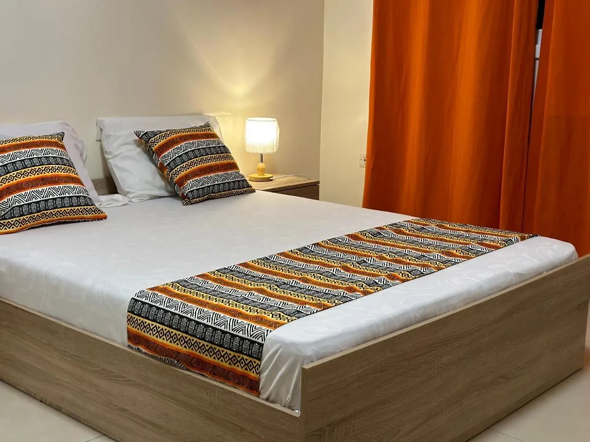 Apartment Yelow Home Dakar